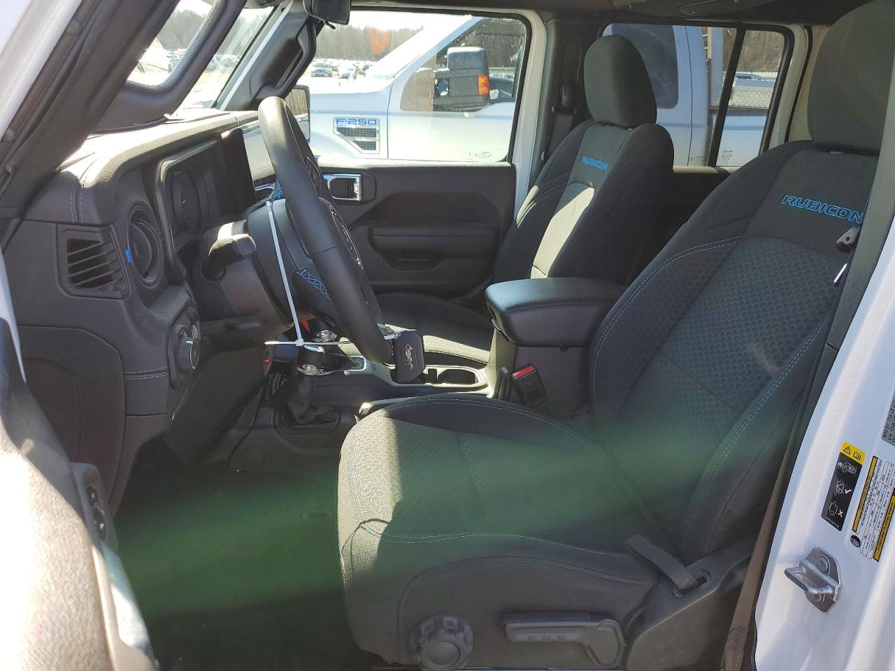 2025 Jeep Wrangler Rubicon 4Xe - Фото 7