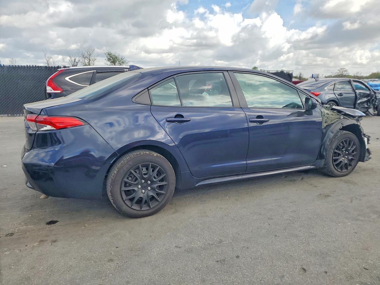 2022 Toyota Corolla Le - Фото 3