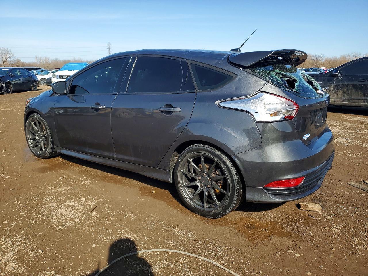 2018 Ford Focus St - Image 2