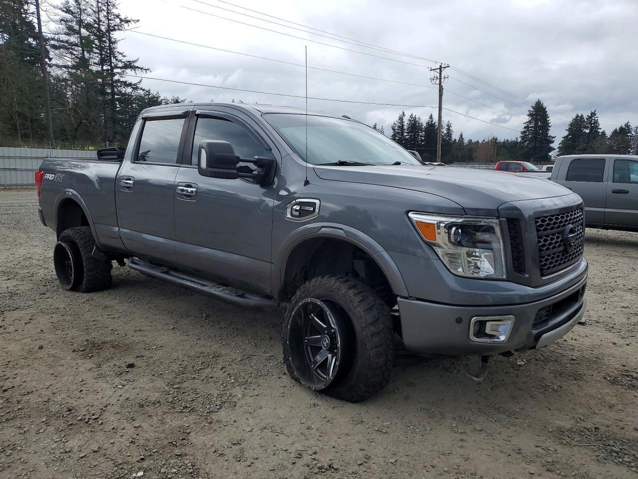 2019 Nissan Titan Xd Pro-4X - Фото 4