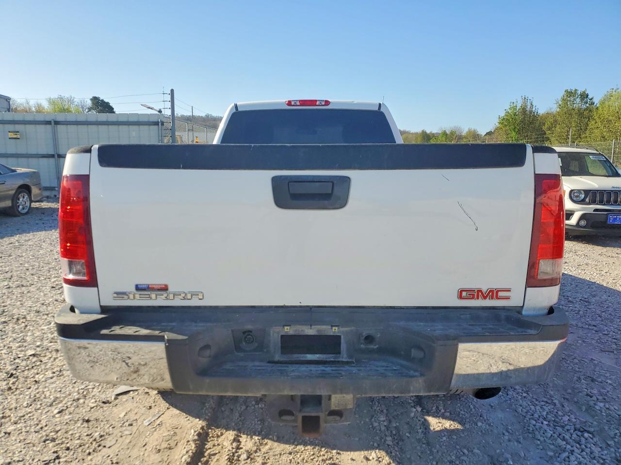 2011 GMC Sierra C2500 Heavy Duty - Фото 6