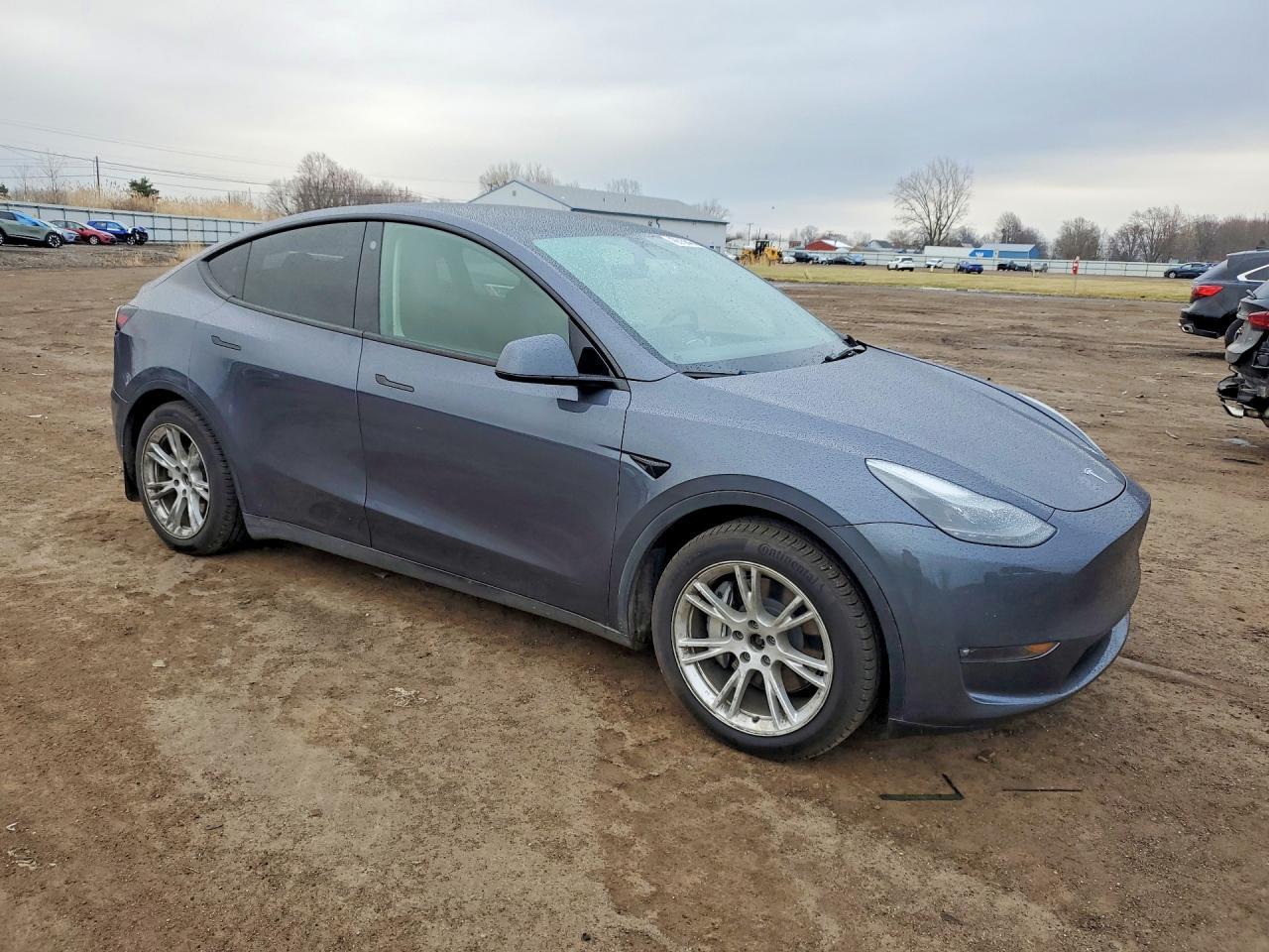 2023 Tesla Model Y - Фото 4