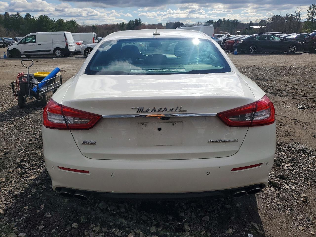 2017 Maserati Quattroporte S - Image 6