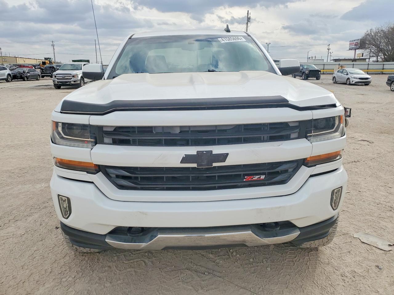 2017 Chevrolet Silverado K1500 Lt - Image 5