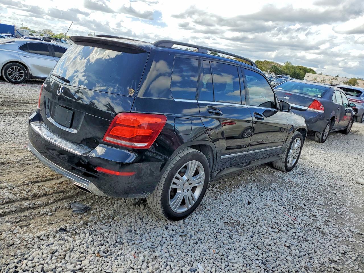 2015 Mercedes-Benz Glk 350 - Image 3