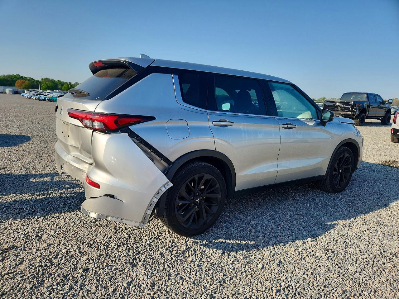 2022 Mitsubishi Outlander Se - Фото 3