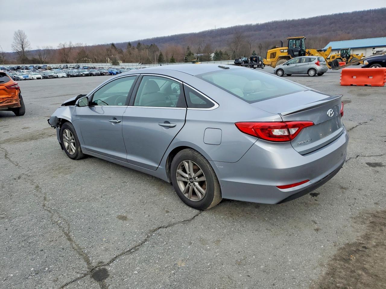 2016 Hyundai Sonata Se - Фото 2