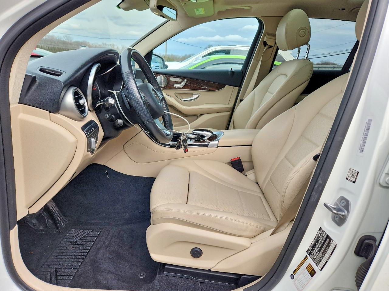 2019 Mercedes Benz Glc 300 4Matic - Image 7