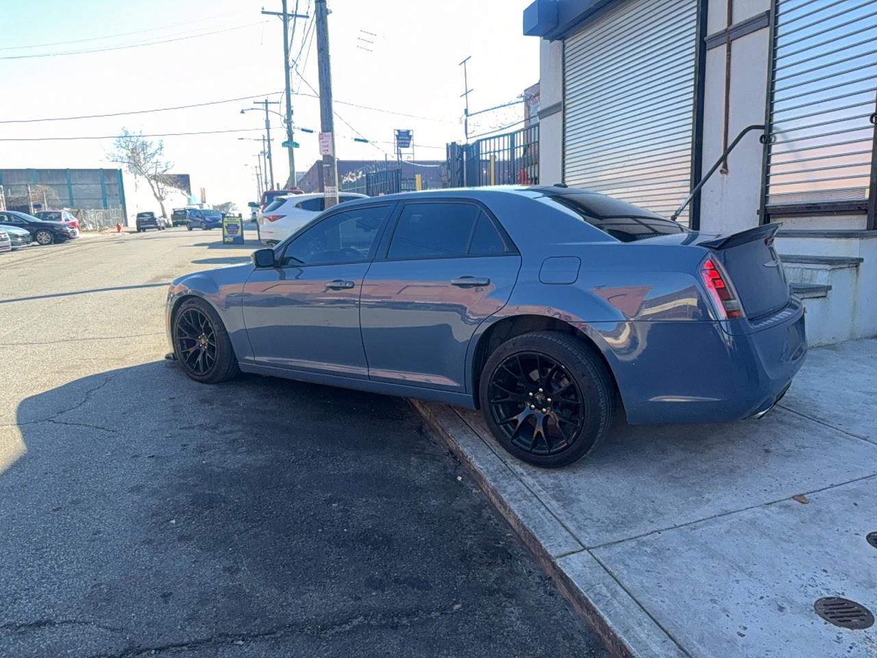 2014 Chrysler 300 S - Фото 3