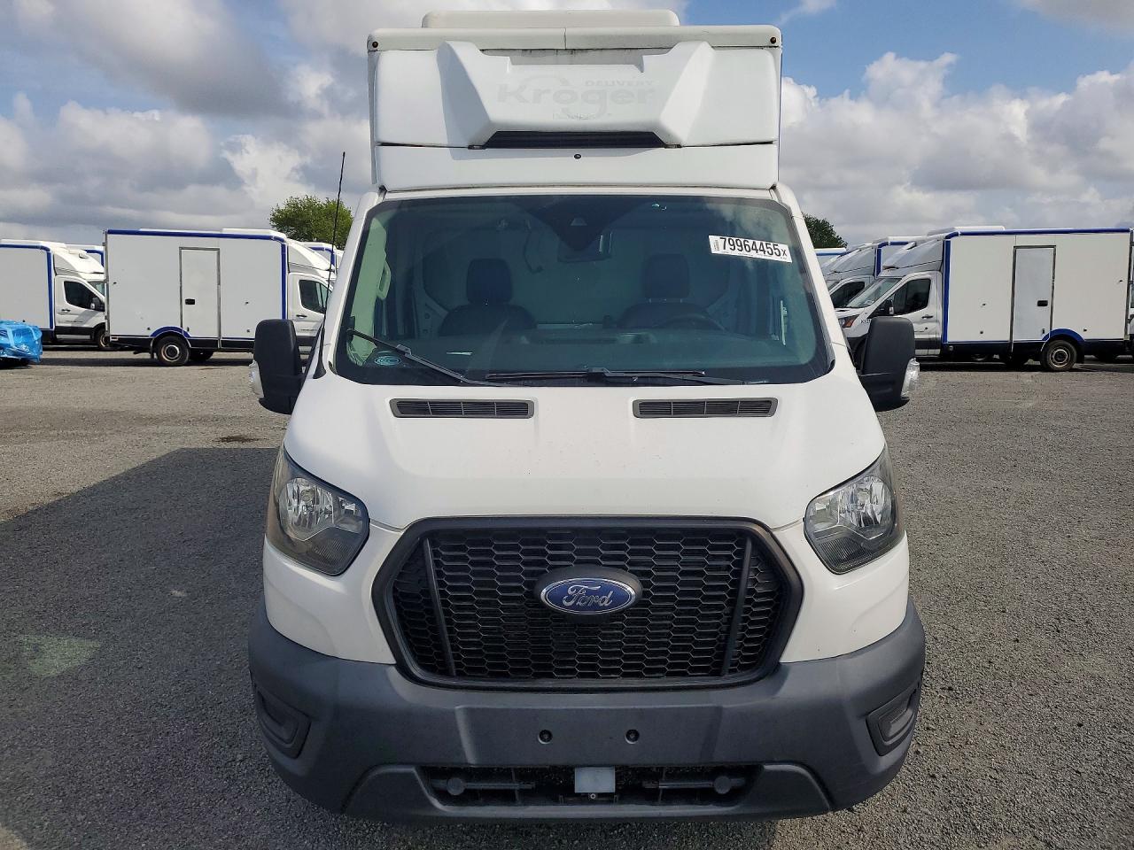 2020 Ford Transit Delivery Truck - Фото 5