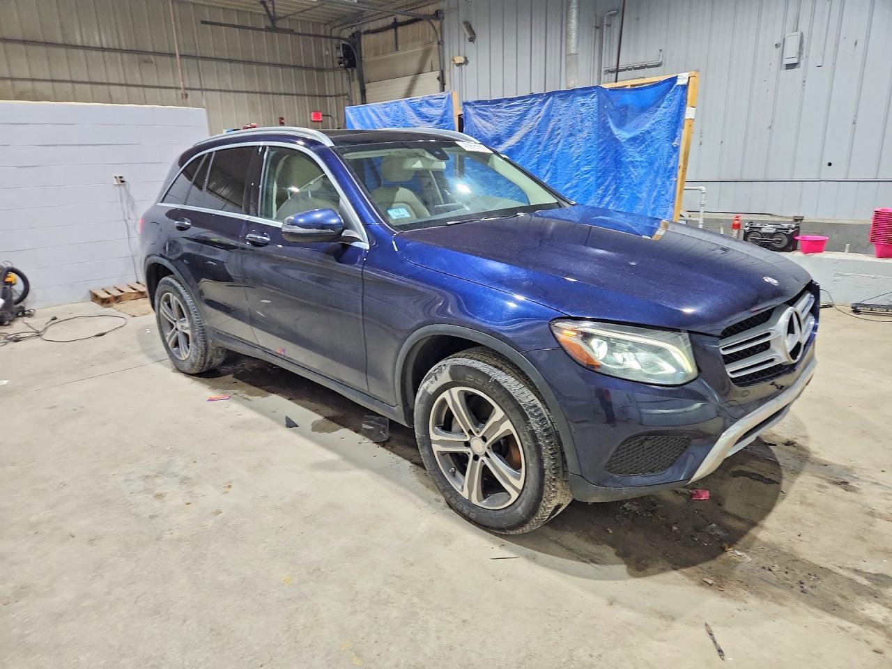 2017 Mercedes-Benz Glc 300 4Matic - Фото 4