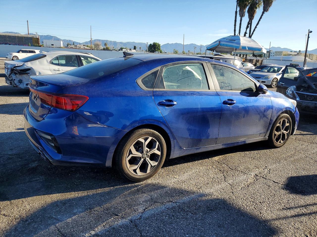2019 Kia Forte Lxs - Фото 3