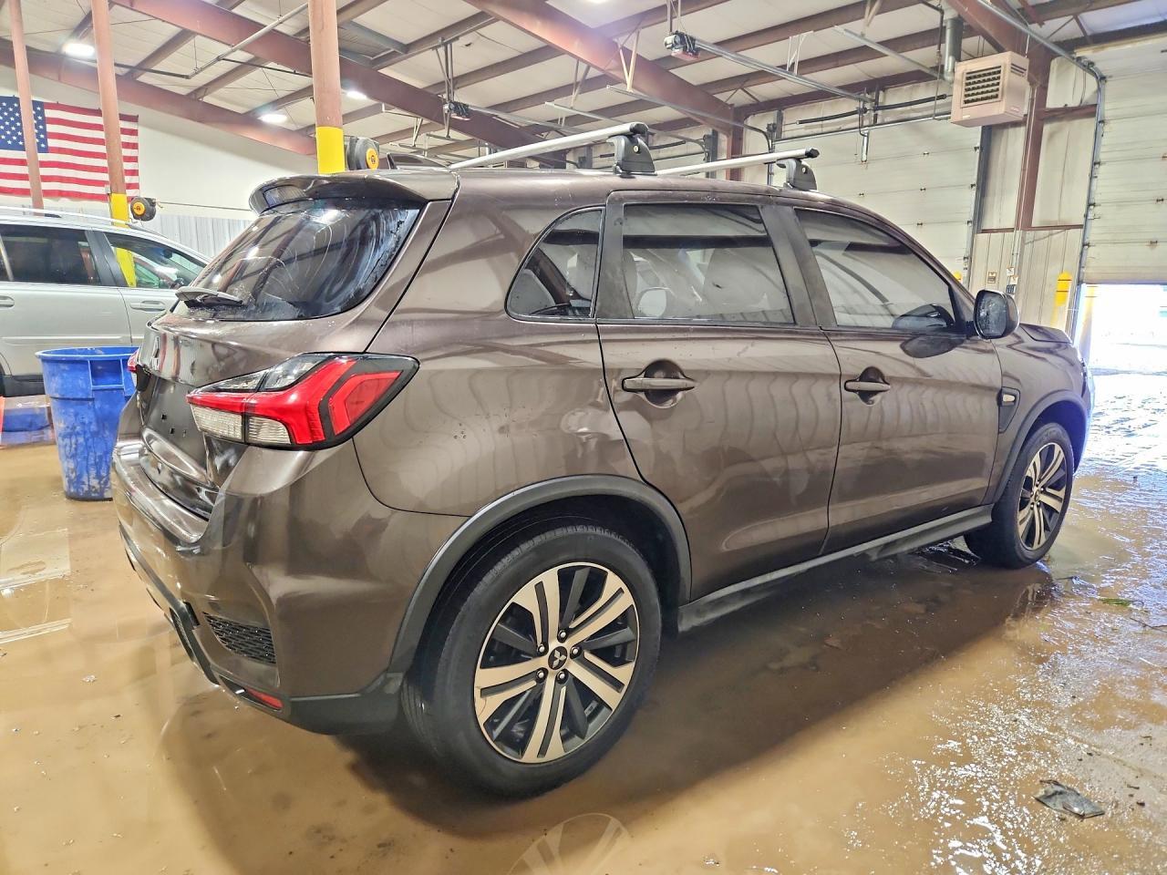 2021 Mitsubishi Outlander Sport Es - Фото 3