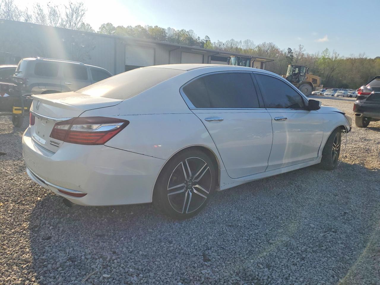 2017 Honda Accord Sport Special Edition - Фото 3