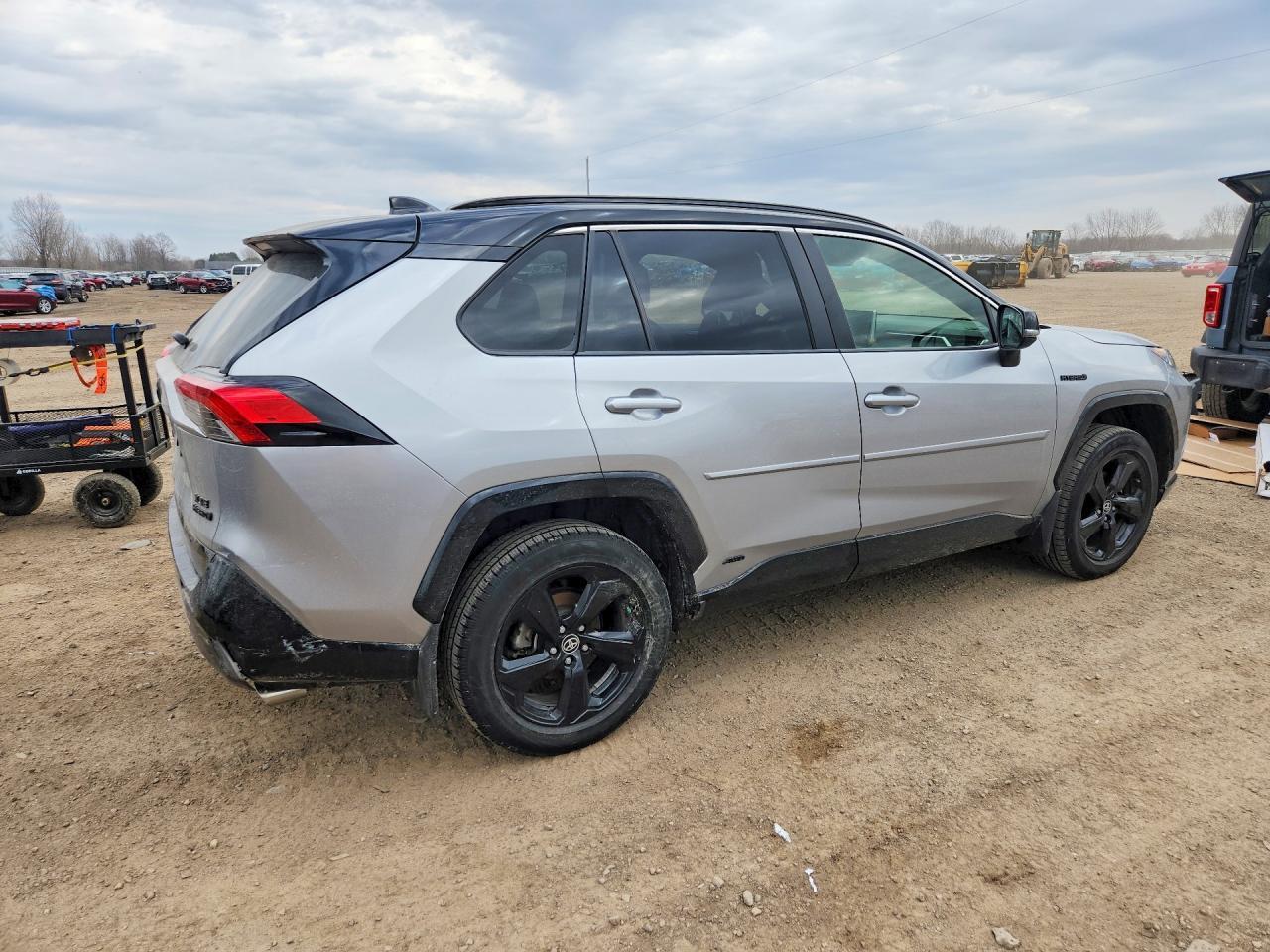 2020 Toyota Rav4 Hybrid Xse - Image 3
