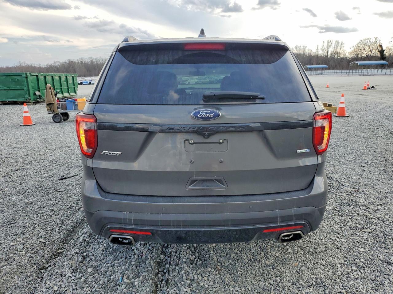 2016 Ford Explorer Sport - Image 6
