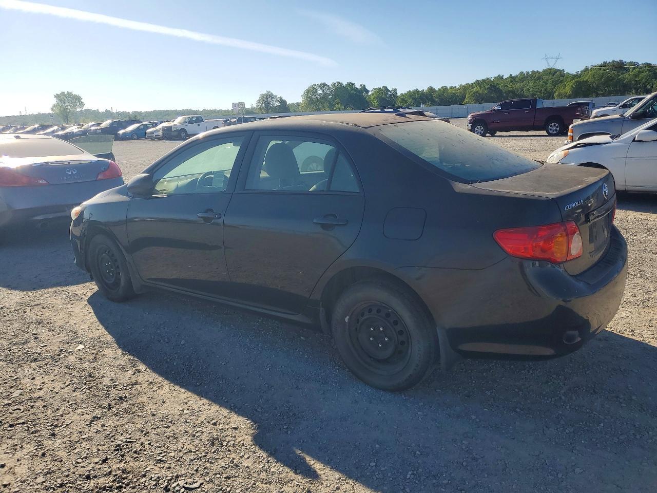 2010 Toyota Corolla Le - Фото 2
