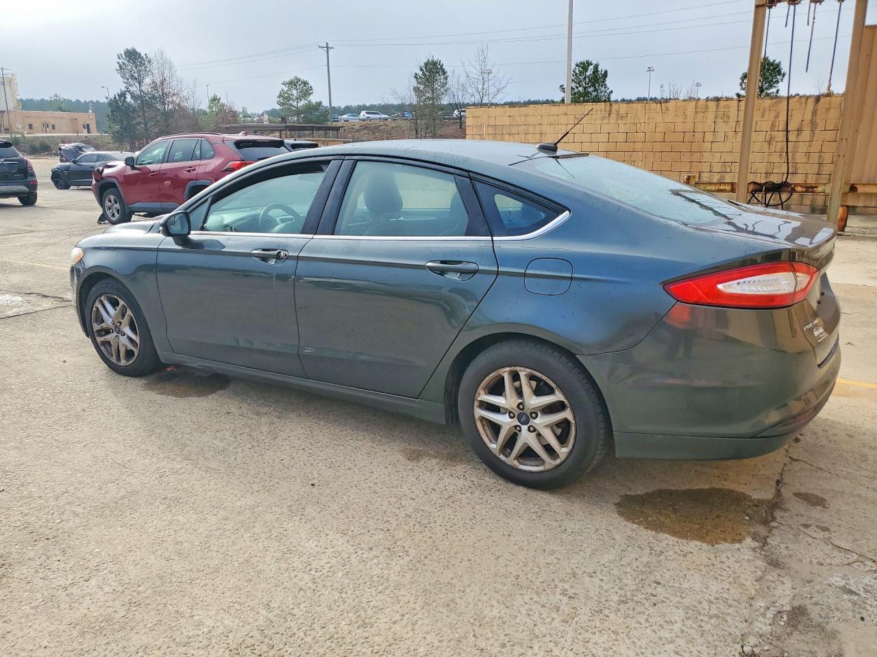 2016 Ford Fusion Se - Фото 2