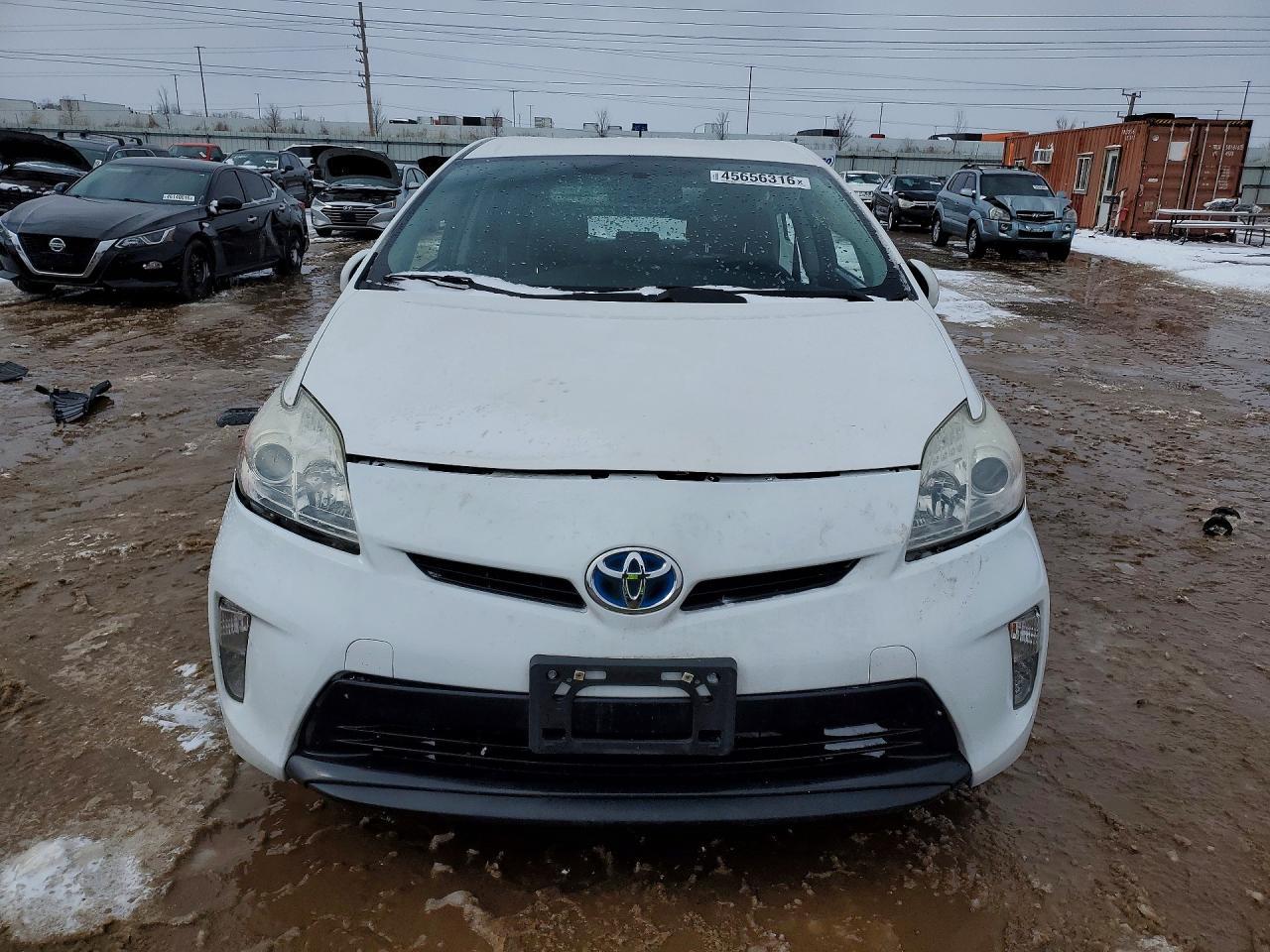 2013 Toyota Prius Three - Image 5