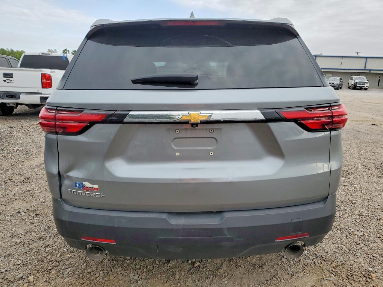 2023 Chevrolet Traverse Ls - Фото 6