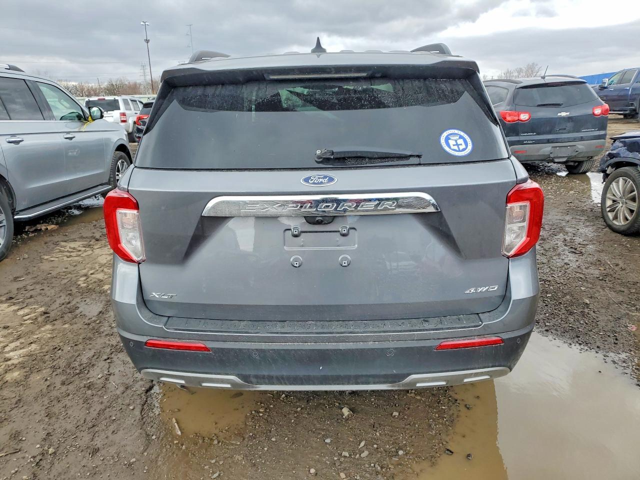 2023 Ford Explorer Xlt - Image 6