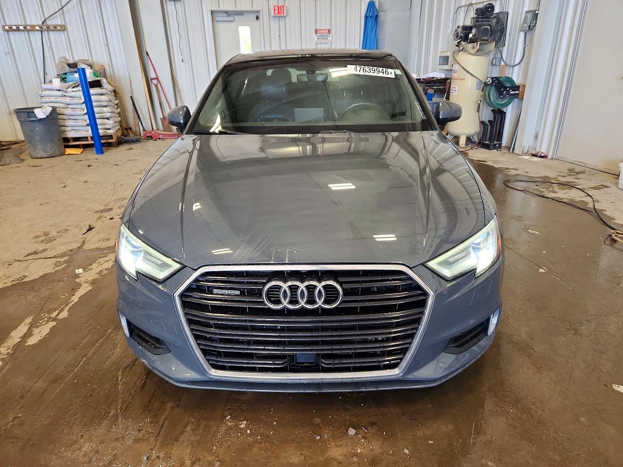 2017 Audi A3 Premium - Фото 5