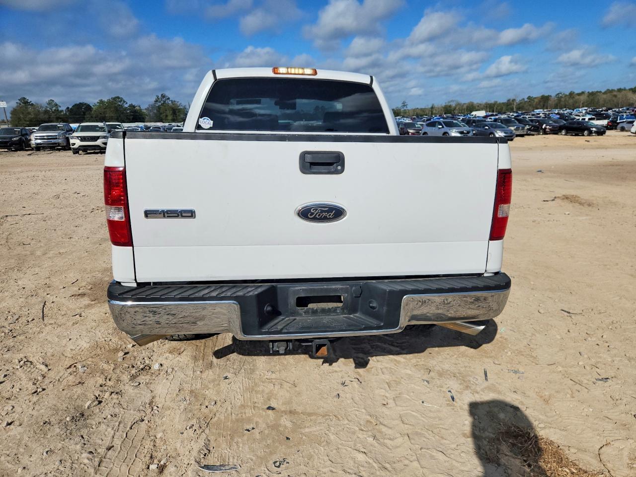 2005 Ford F150 Supercrew - Image 6