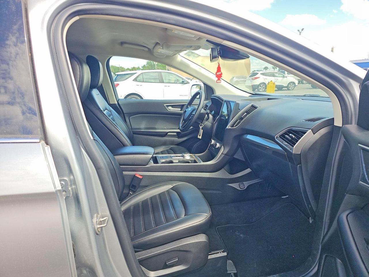 2024 Ford Edge Sel - Image 5