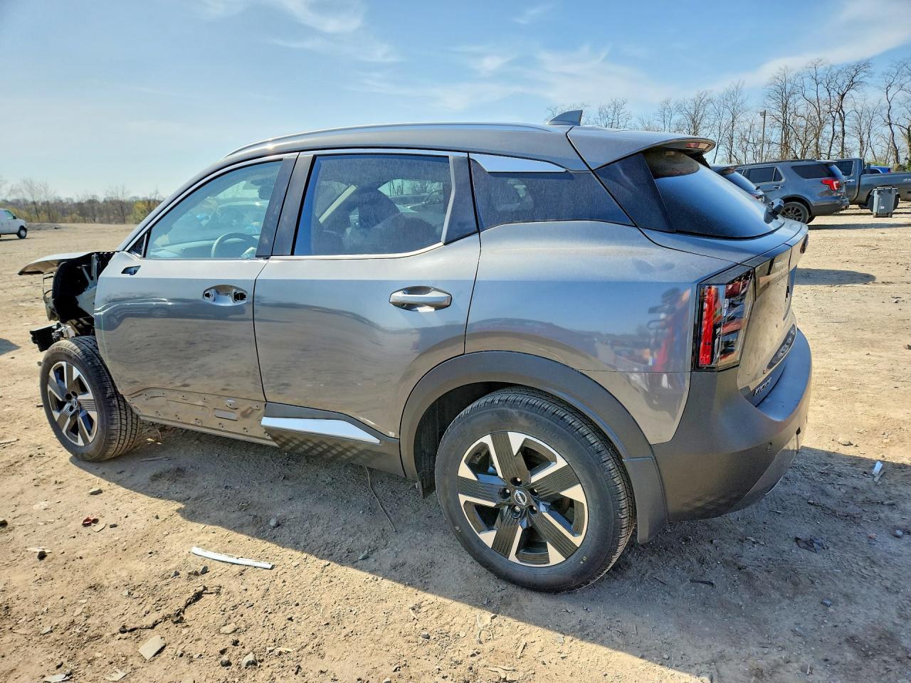 2025 Nissan Kicks Sv - Image 2