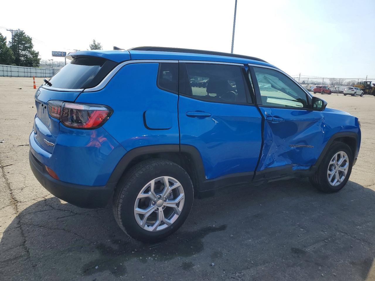 2024 Jeep Compass Latitude - Фото 3