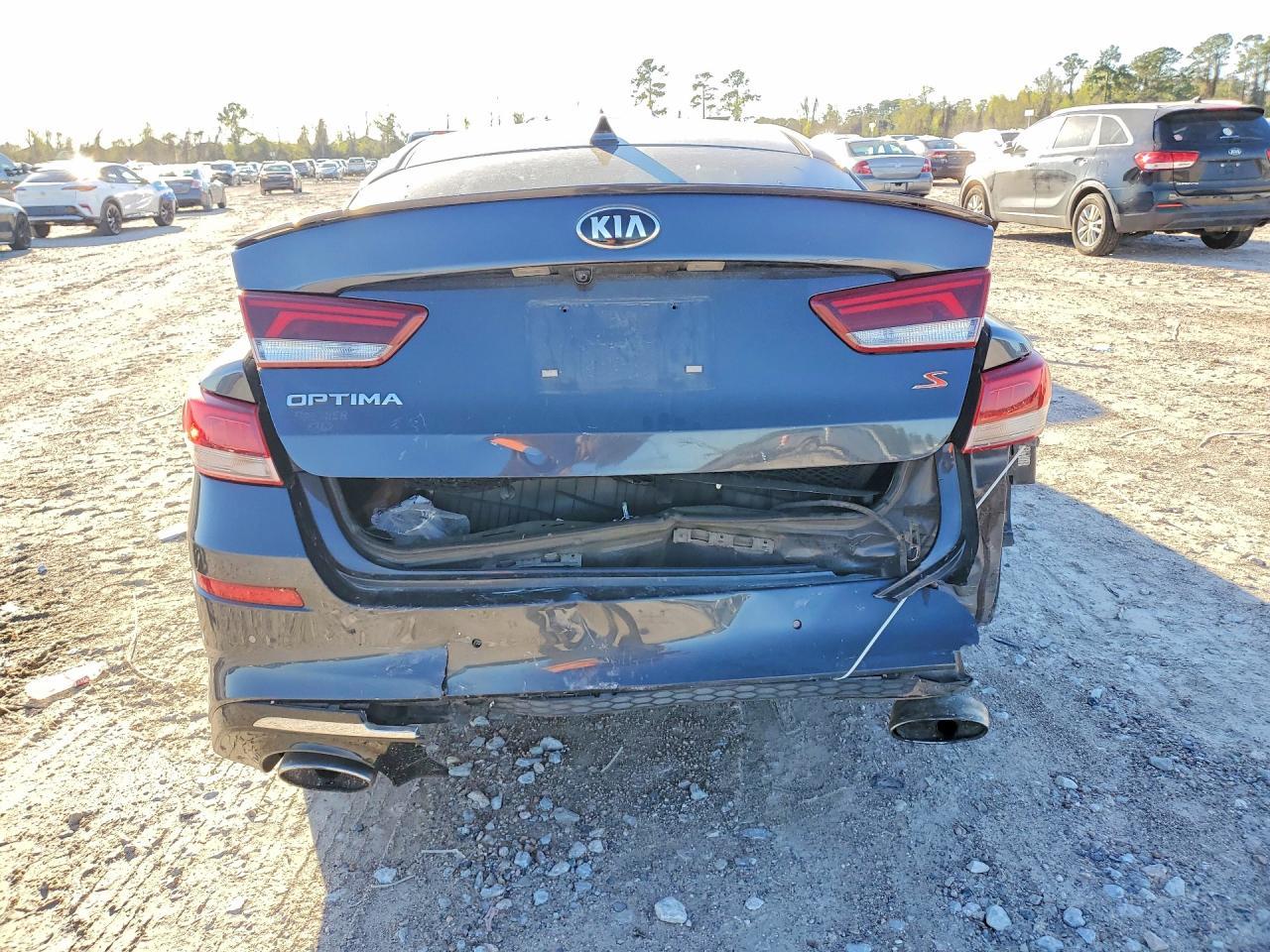 2019 Kia Optima - Image 6