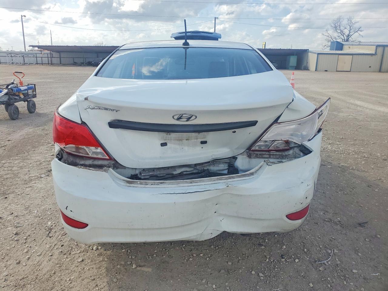2016 Hyundai Accent Se - Фото 6