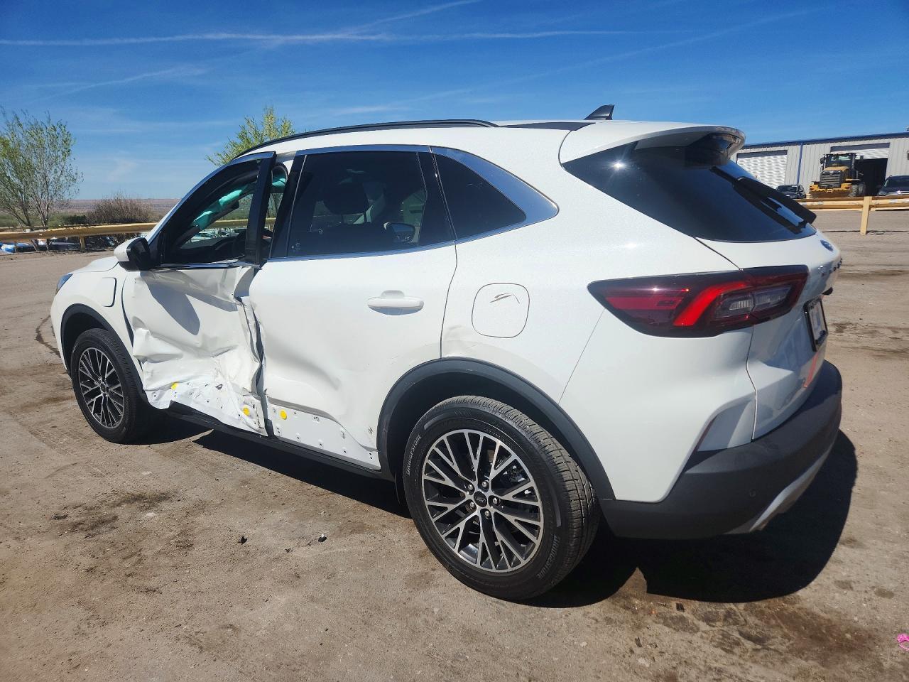 2026 Ford Escape - Image 2