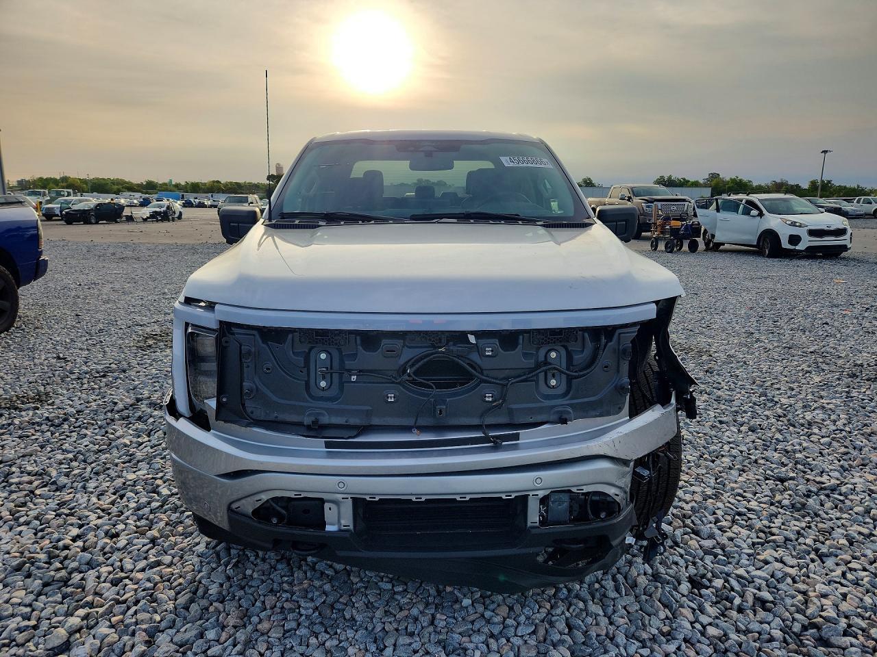 2024 Ford F150 Lightning Xlt - Image 5
