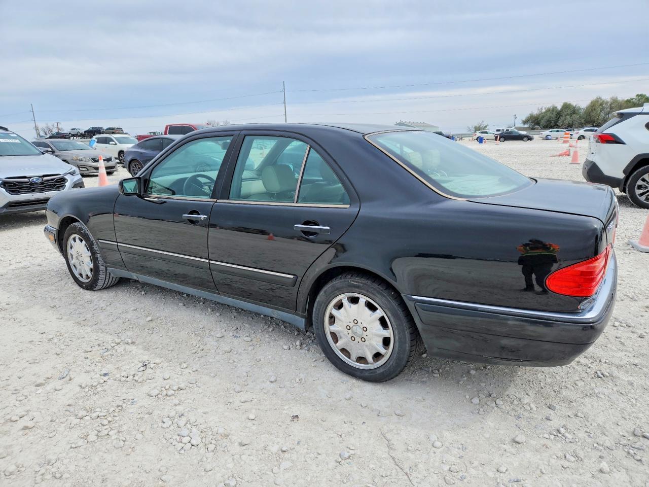 1998 Mercedes Benz E - Фото 2