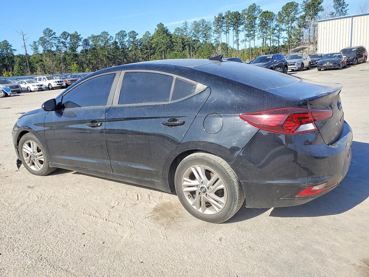 2019 Hyundai Elantra Value Edition - Фото 2