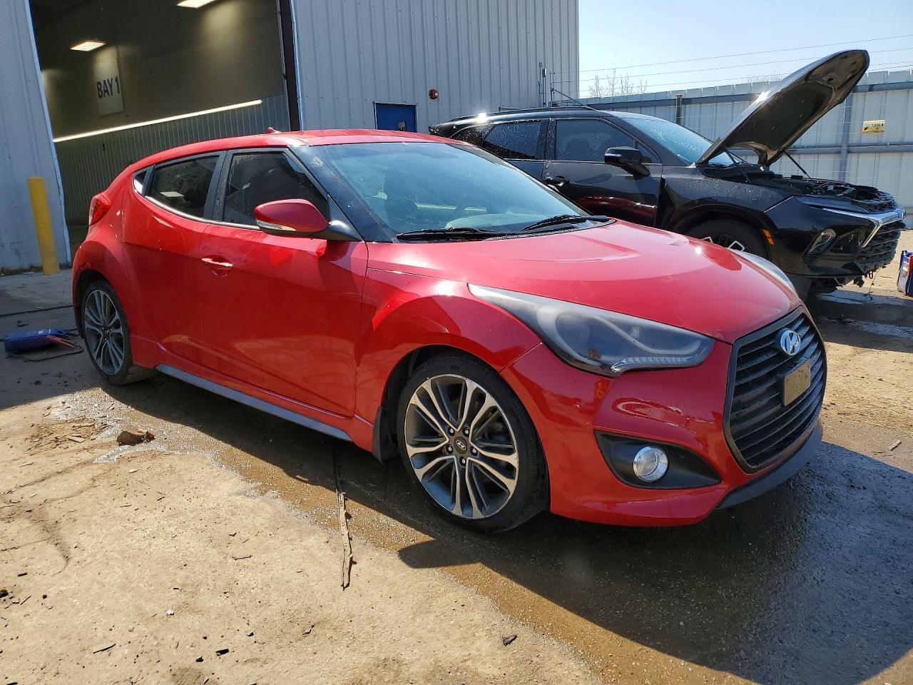 2016 Hyundai Veloster Turbo - Image 4