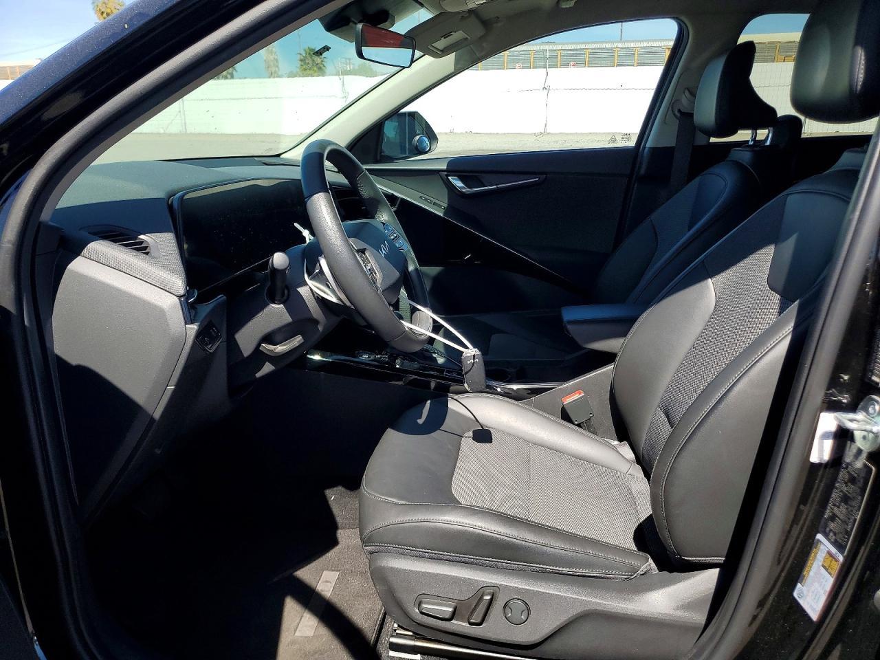 2023 Kia Niro Ex - Image 7