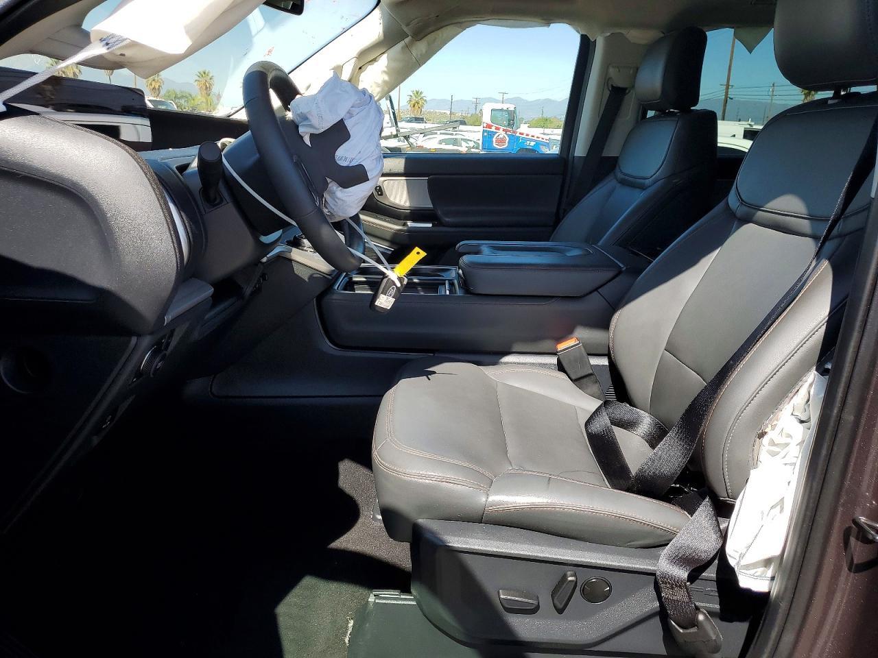 2025 Ford Expedition Max Active - Фото 7