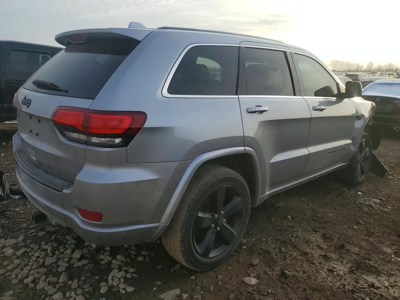 2015 Jeep Grand Cherokee Laredo - Фото 3