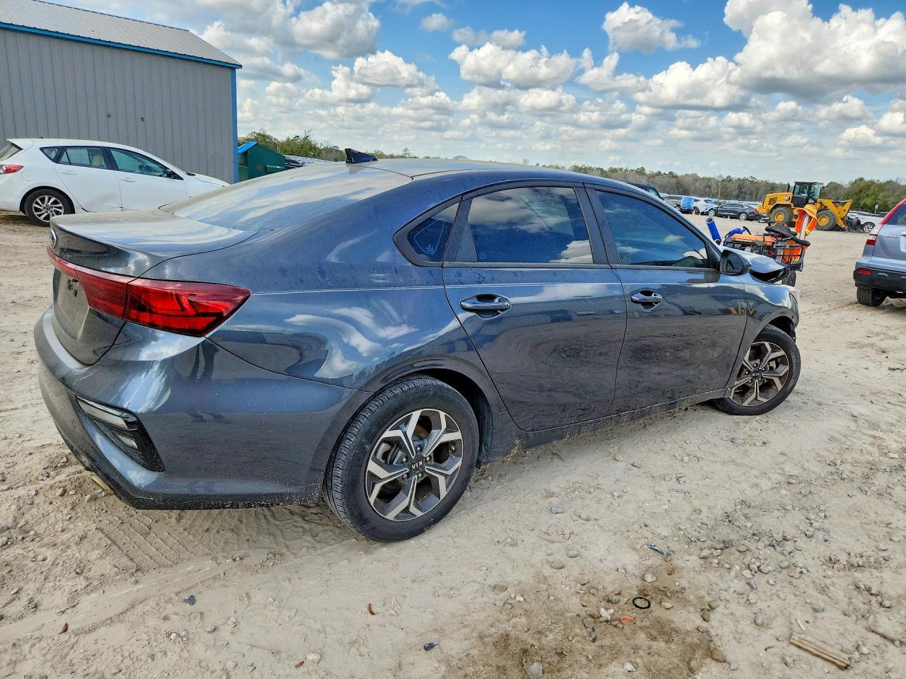 2019 Kia Forte Lxs - Фото 3