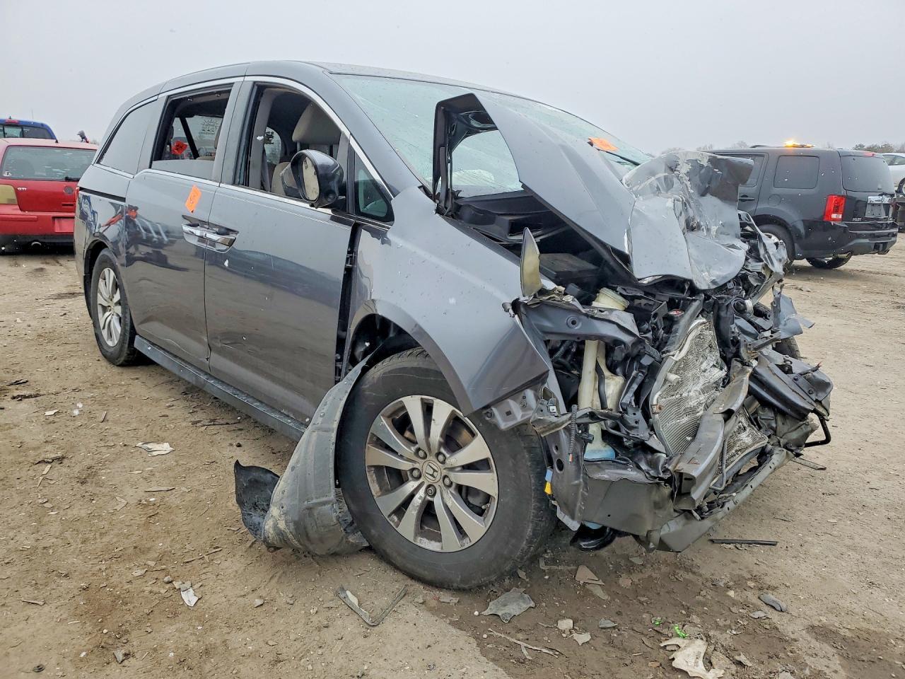 2017 Honda Odyssey Se - Фото 4