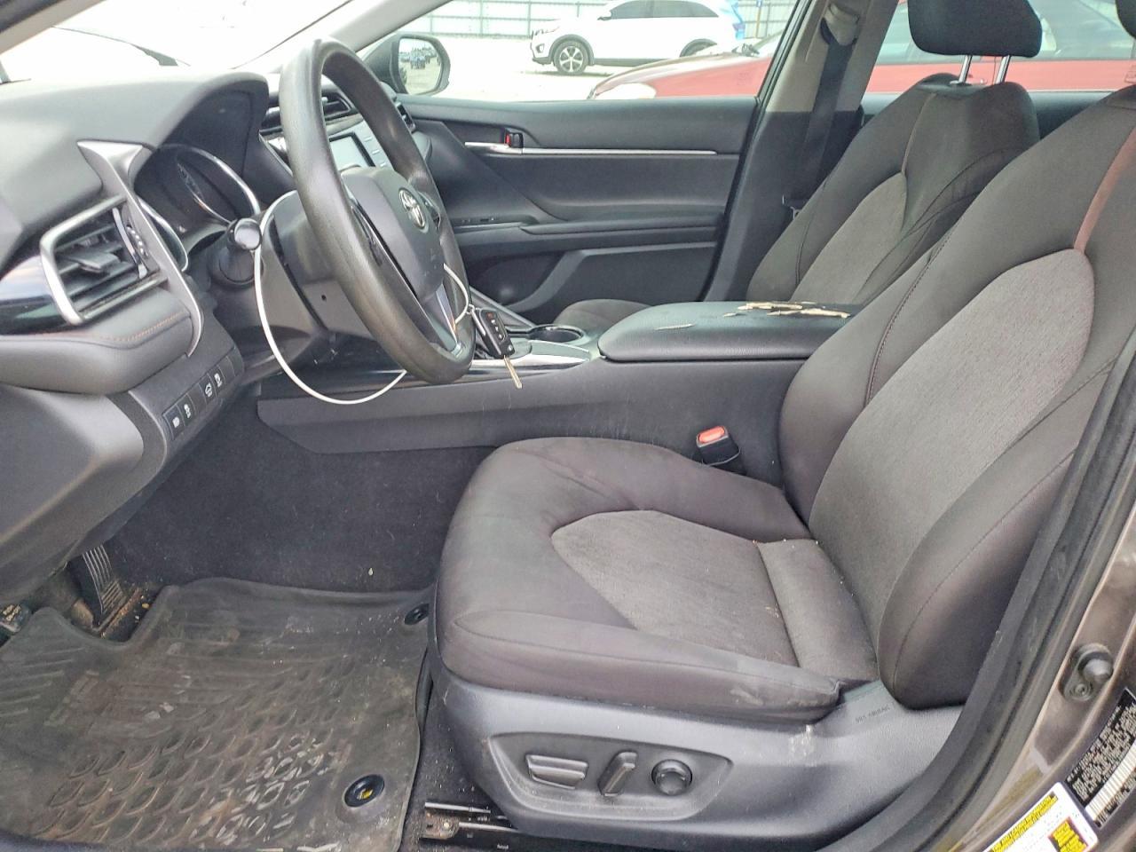 2020 Toyota Camry Le - Image 7
