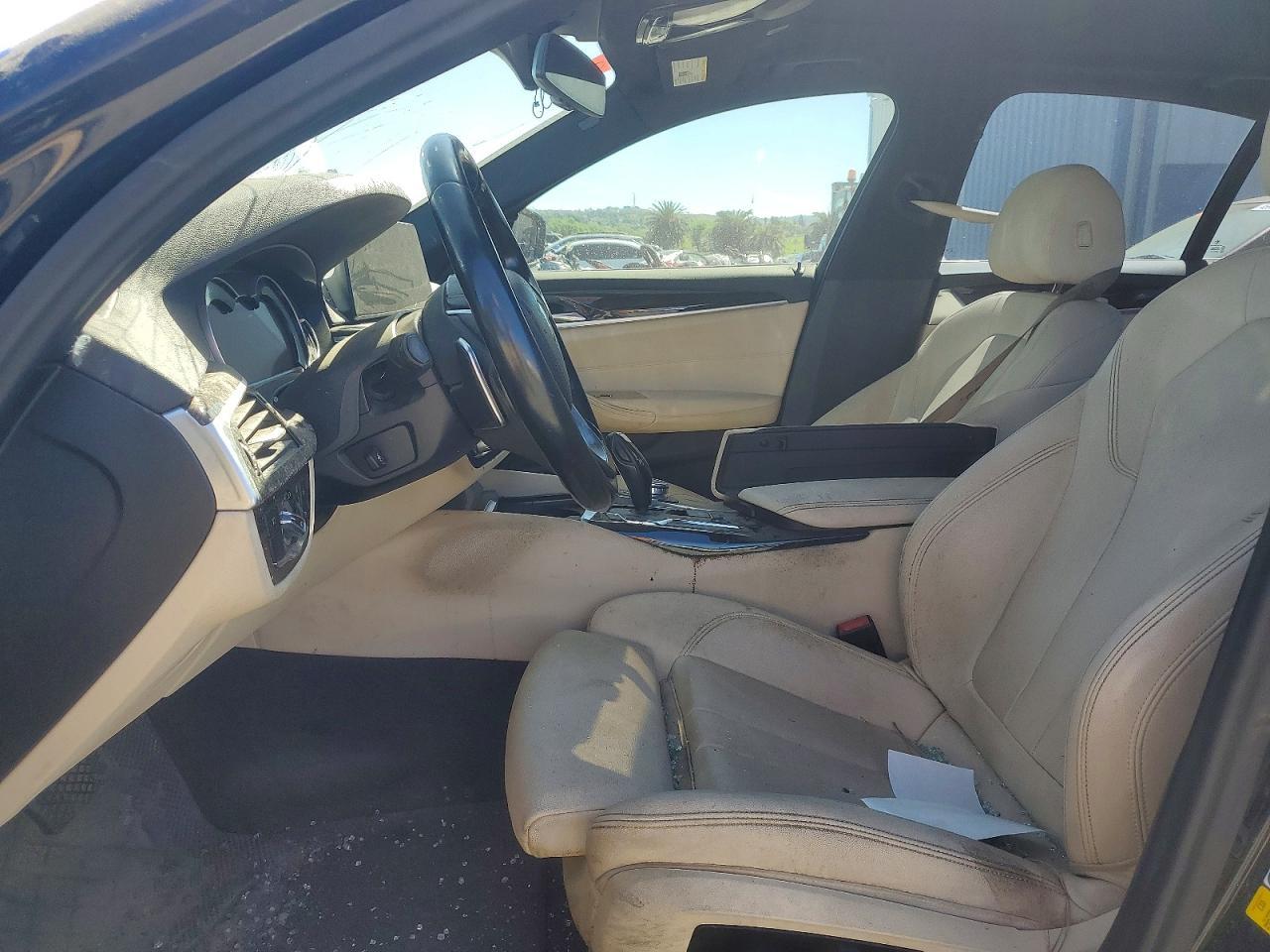 2018 BMW 530 I - Фото 7