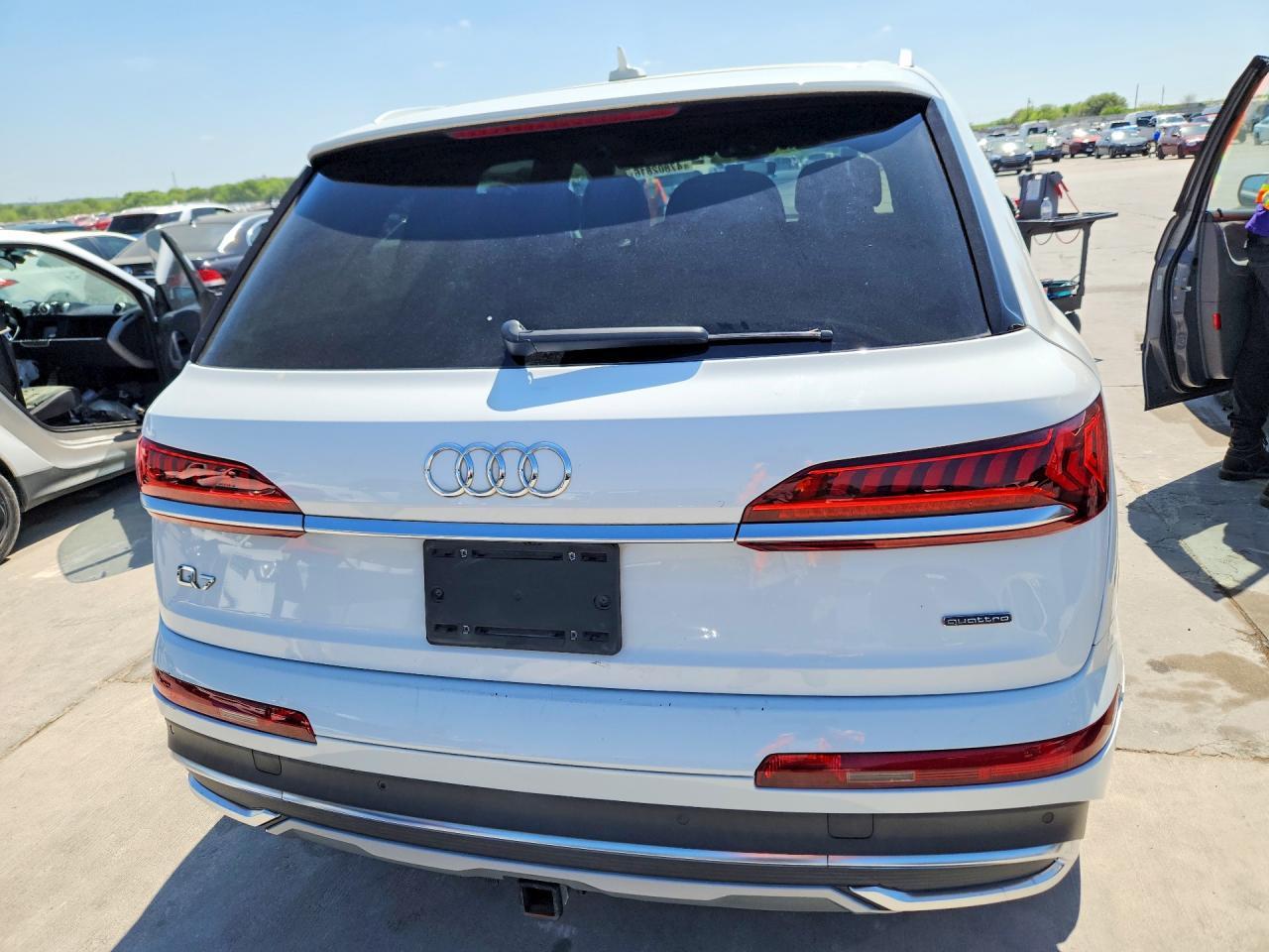 2021 Audi Q7 Premium - Image 6