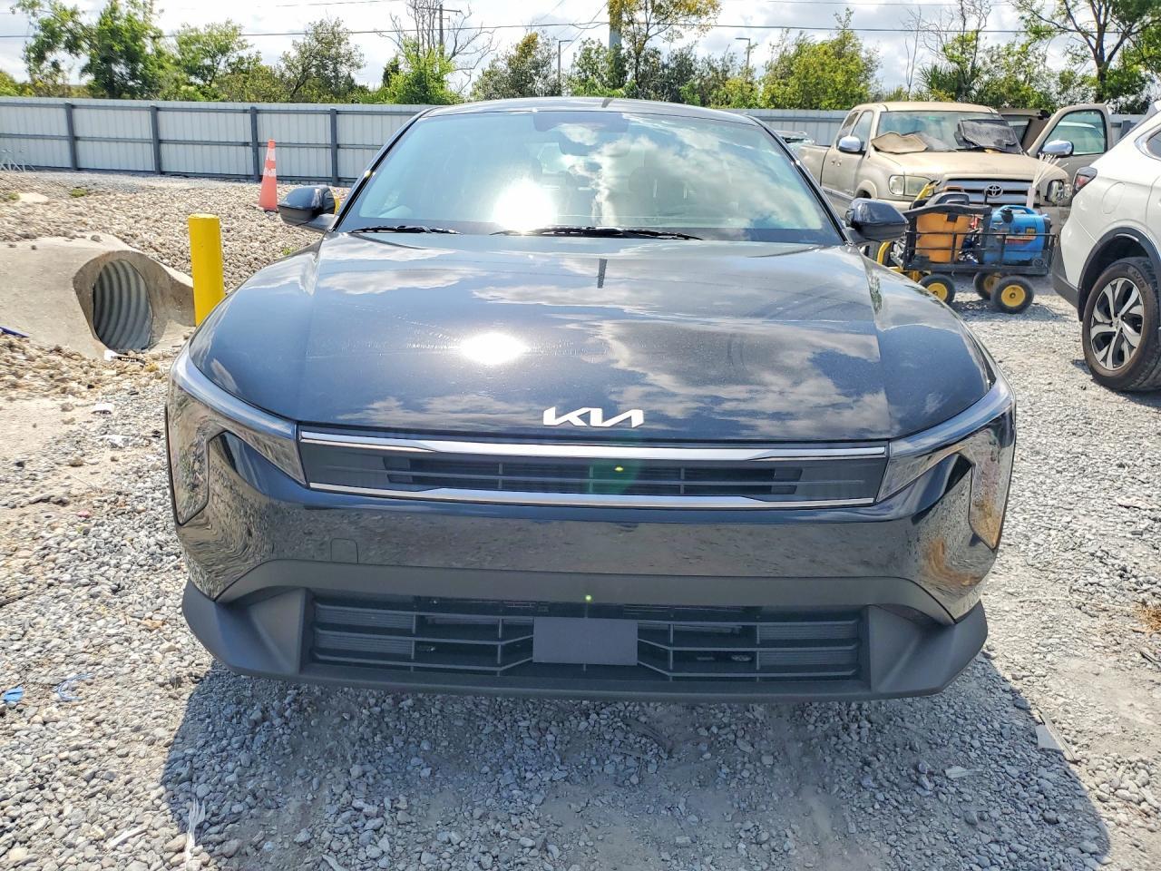 2025 Kia K4 Lxs - Фото 5