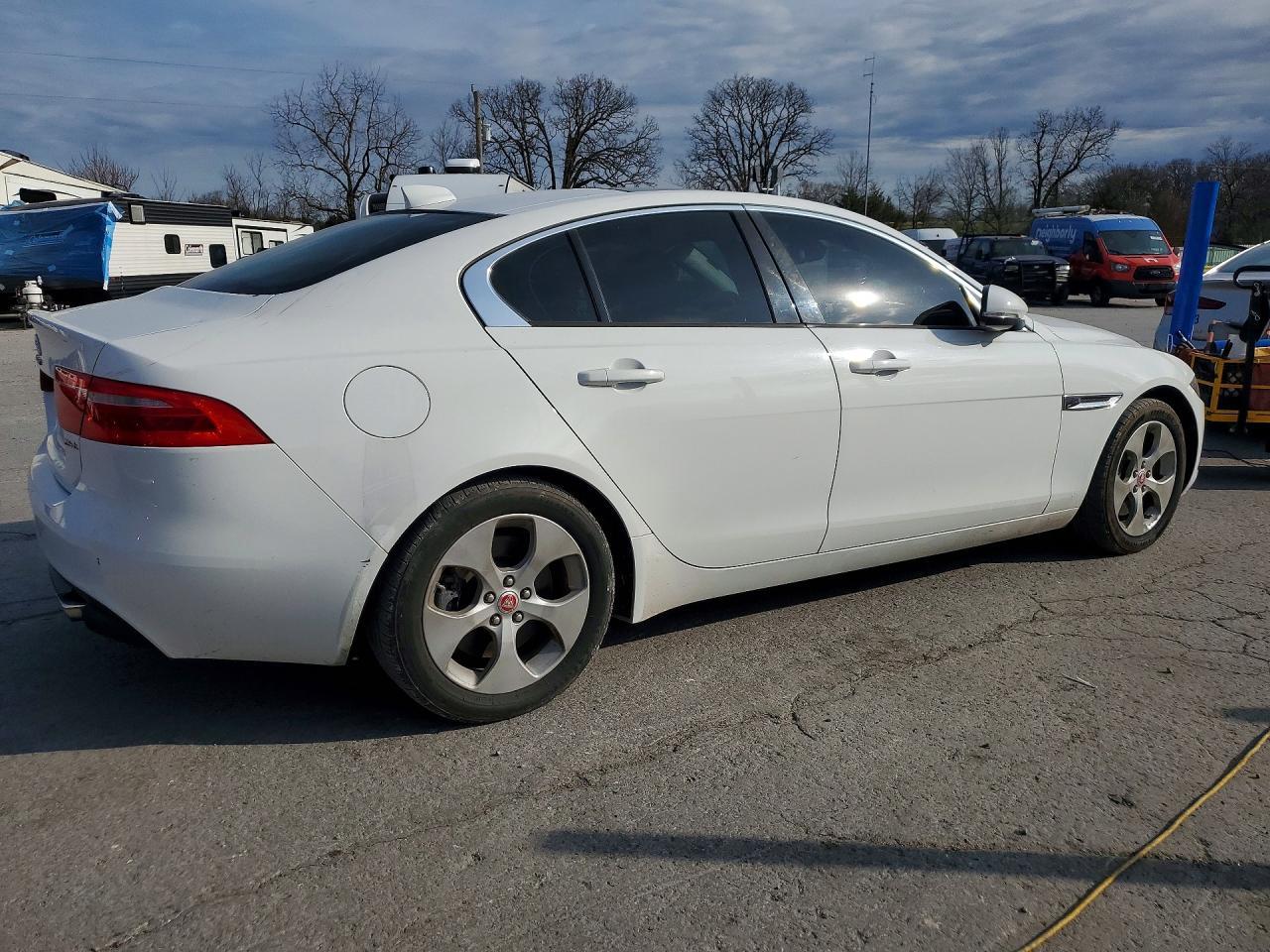 2017 Jaguar Xe - Image 3