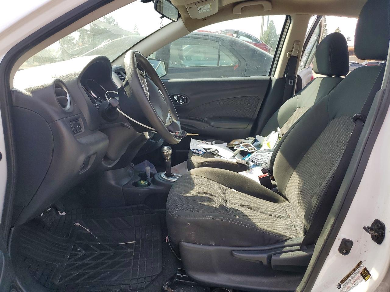 2019 Nissan Versa Sv - Image 7