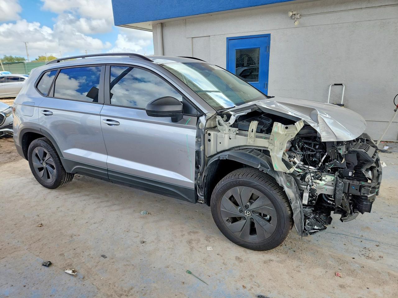 2025 Volkswagen Taos S - Image 4