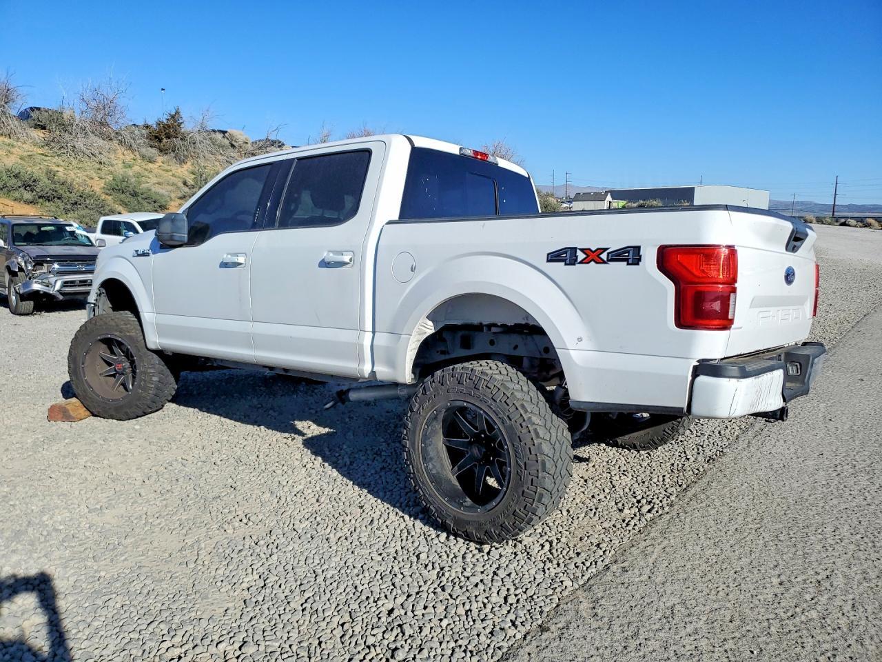 2018 Ford F150 Supercrew - Фото 2